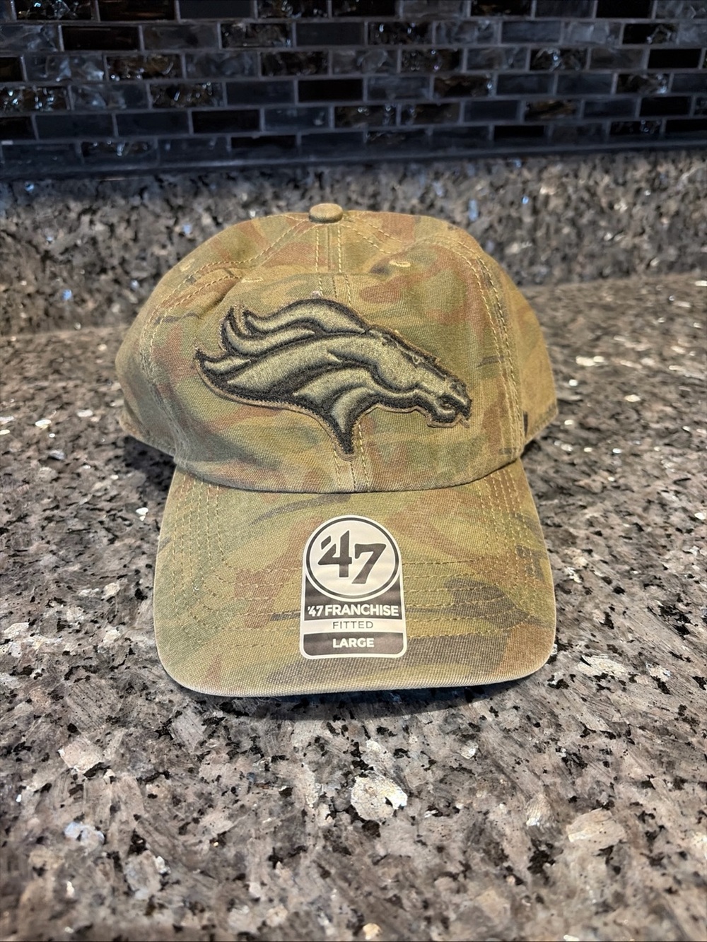 Denver Broncos Camo NWT Green Dad Hat Cap 47 Large Strap Buckle NFL